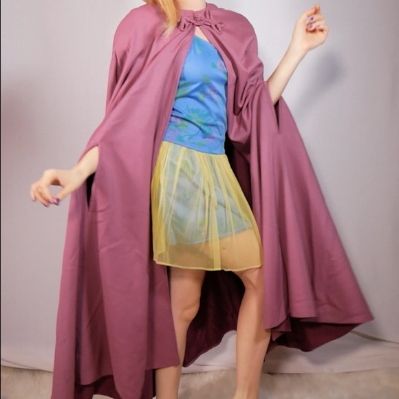 Mauve Cosplay Cape - Picture 1 of 8